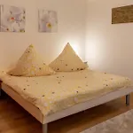 Fuer 2 Personen דירה *